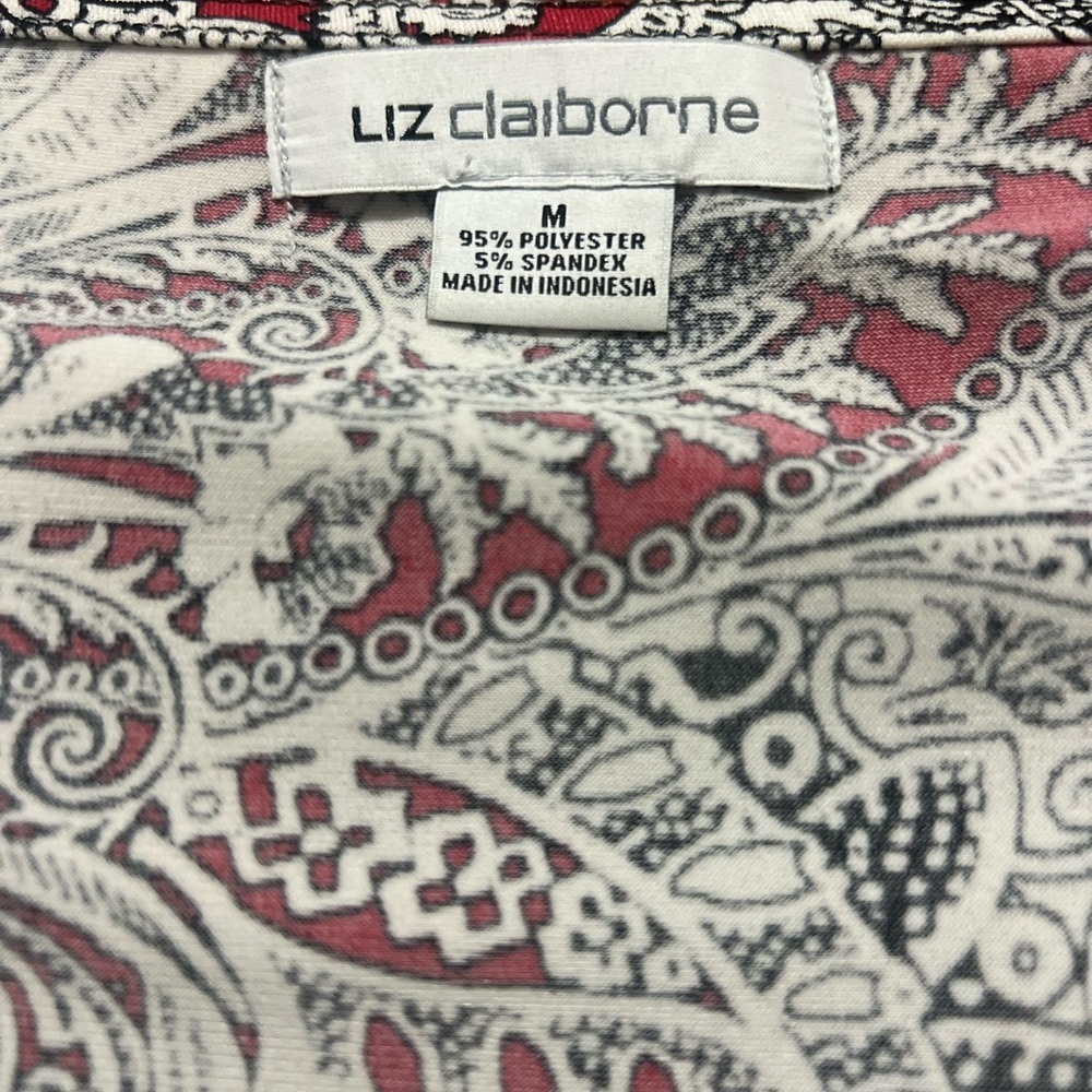 Liz Claiborne Red and White Paisley Cowl-Neck Cap Sleeve Top - Picture 4 of 4